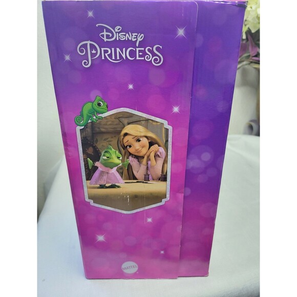 Disney Princess Rapunzel Posable Doll and Tower Playset 15 Pieces NEW - Picture 6 of 12